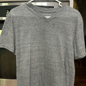 American Eagle men’s shirt